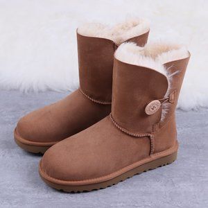UGG Maroon Bailey Button II